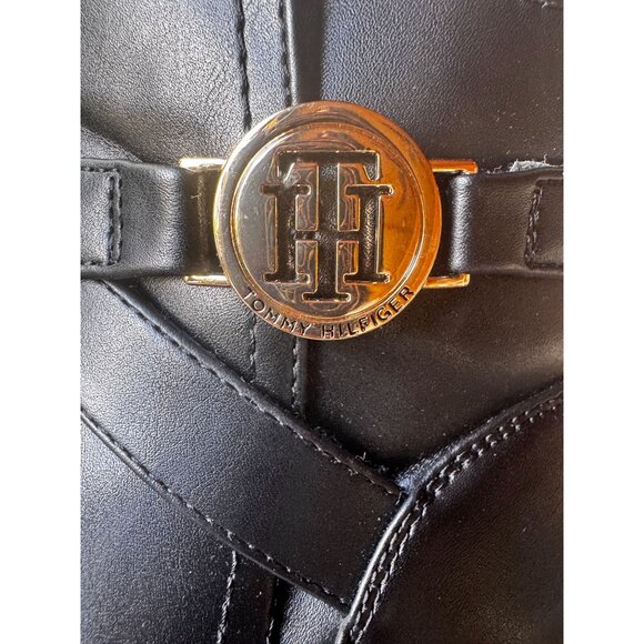 Tommy Hilfiger Womens Black Ankle Boots Faux Leather Sz 7.5M Gold Logo Imiera - Picture 2 of 11